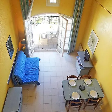 Les Marines Du Roussillon Hotel